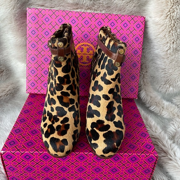 TORY BURCH Priscilla Boots - Picture 4 of 8